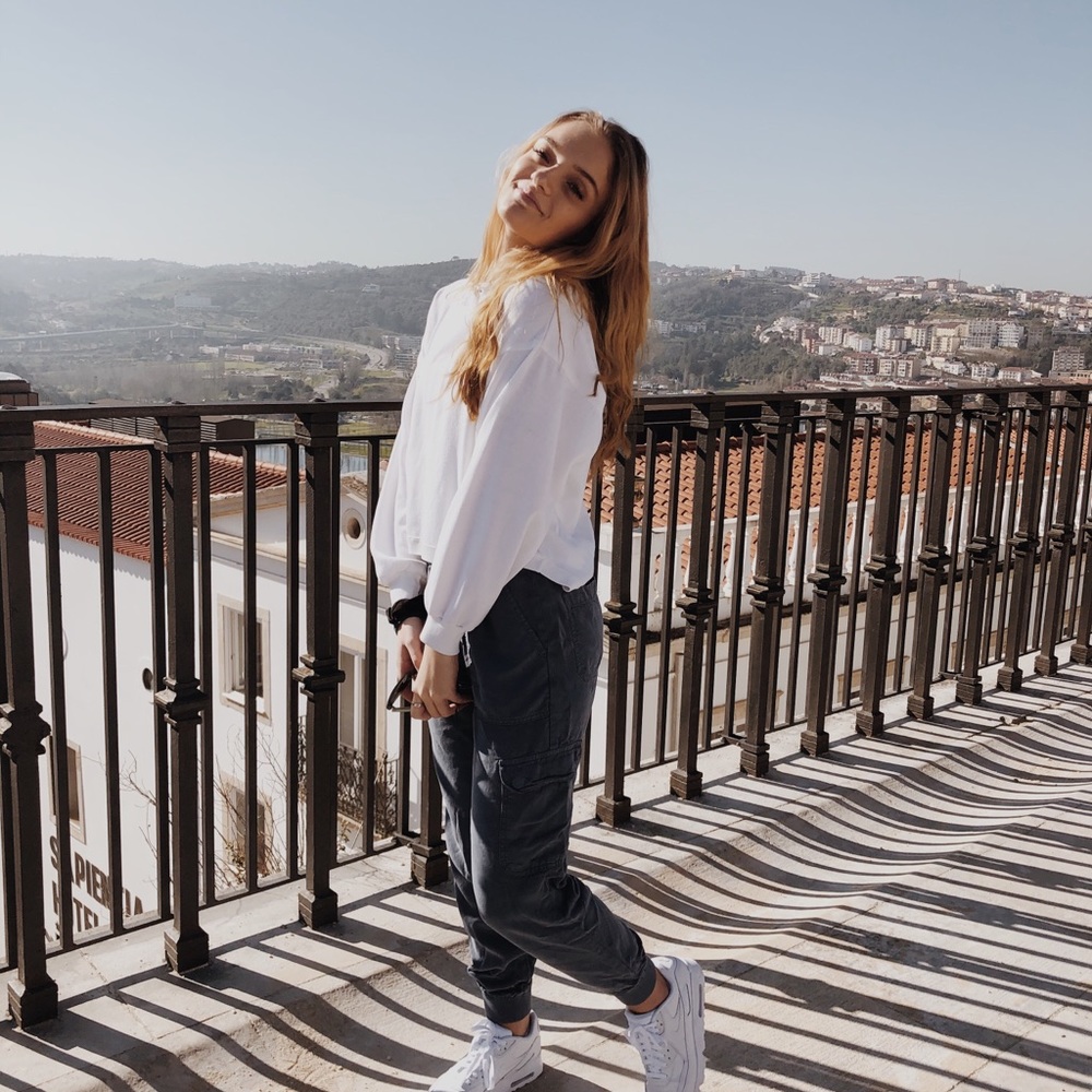 Meet your Posher, Avianna